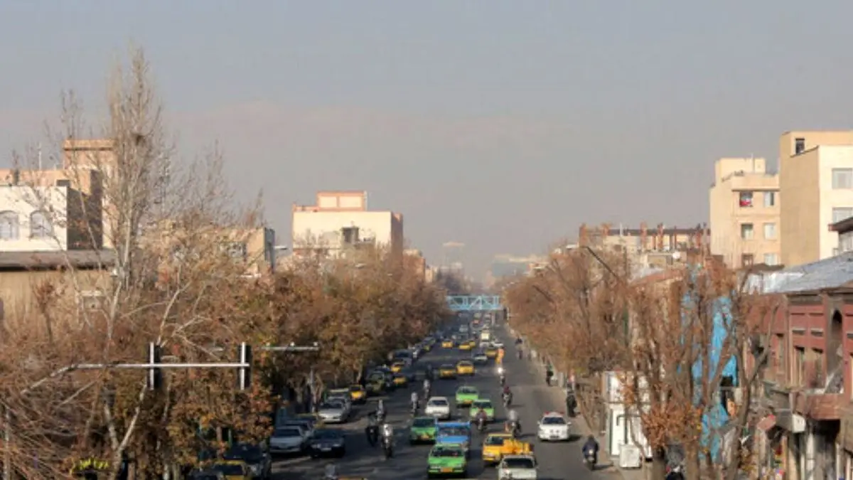 ماجرای پتویی که روی آسمان تهران کشیده می‌شود