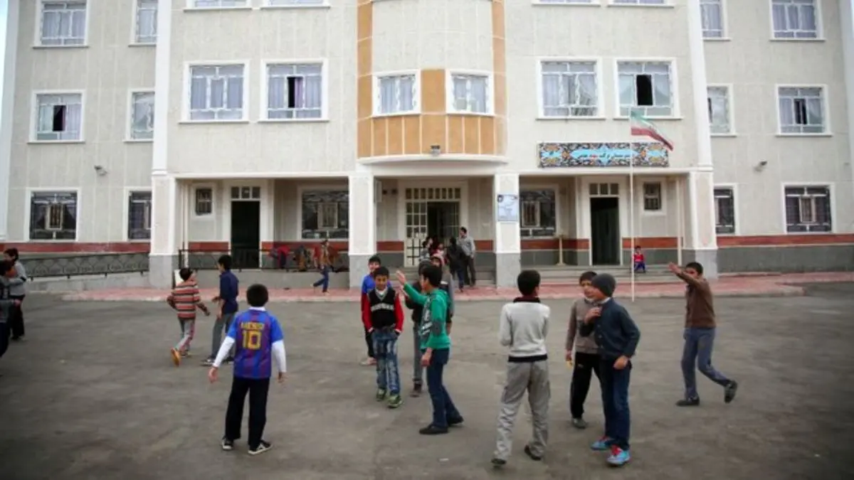 مشکلات تخصیص زمین برای ساخت مدرسه در تهران/ نگرانی‌ها از عدم احداث 50 مدرسه جدید در منطقه 22