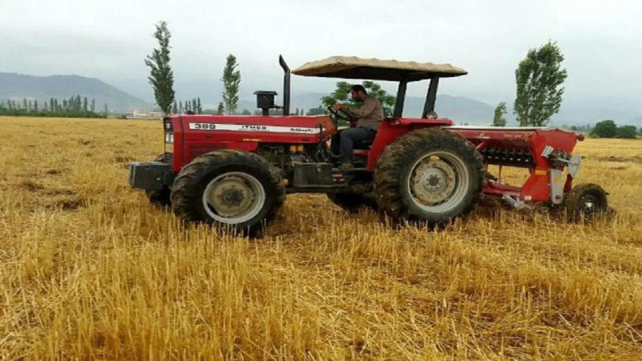 کشاورزان املشی برای خرید ماشین آلات کشاورزی بیش از 6 میلیارد تومان تسهیلات بانکی دریافت کردند