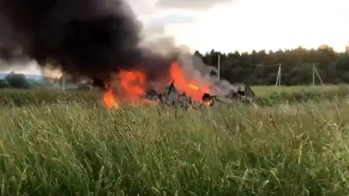 سقوط بالگرد گارد ملی روسیه در لنینگراد/ سه تن جان باختند