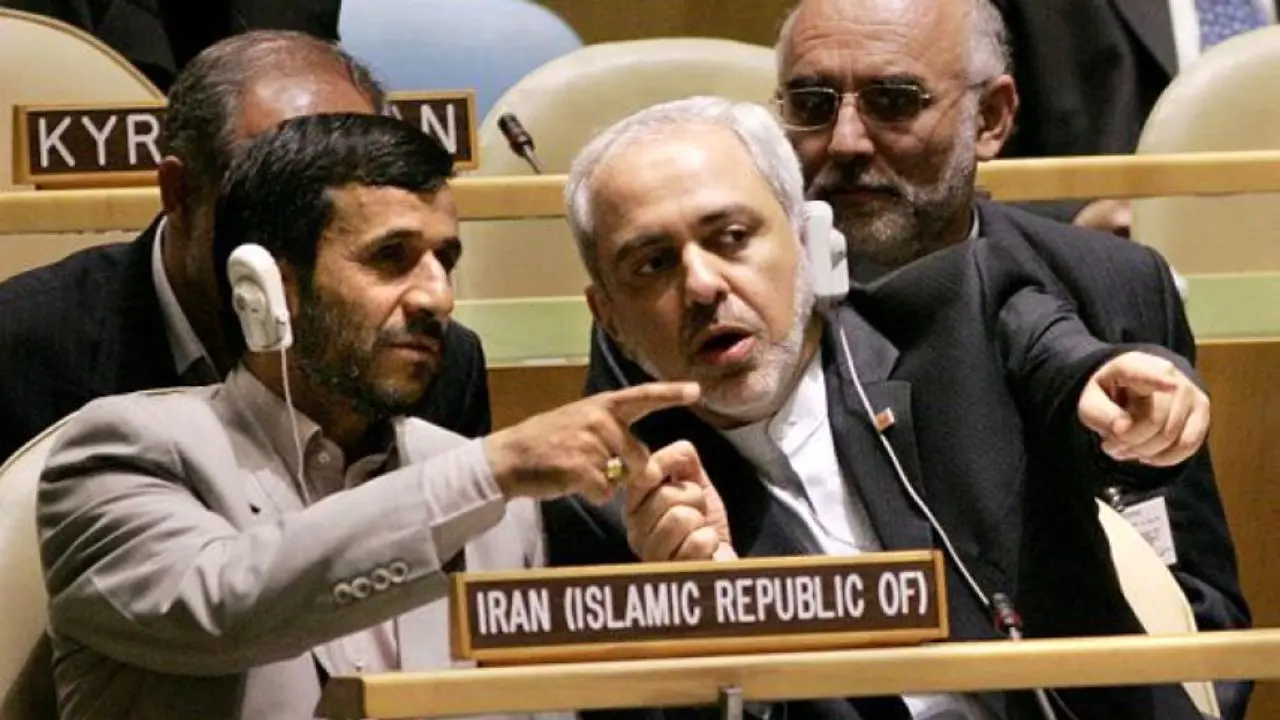 ناگفته‌های متکی از اصرار احمدی‌نژاد برای عزل ظریف