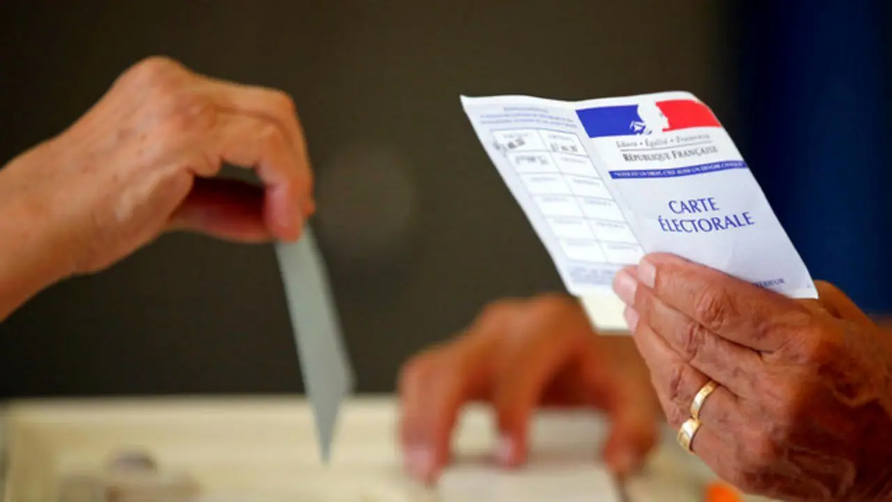 رقابت نامزدهای احتمالی ریاست جمهوری فرانسه در دور دوم انتخابات محلی