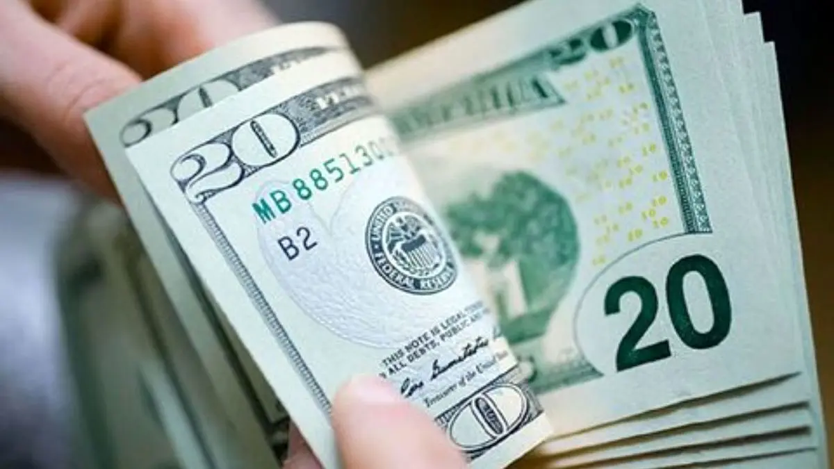 نرخ خرید و فروش دلار در صرافی بانک‌ها اعلام شد