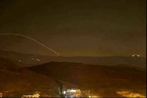 اسرائیل مجددا لبنان را از زمین و هوا هدف حمله قرار داد