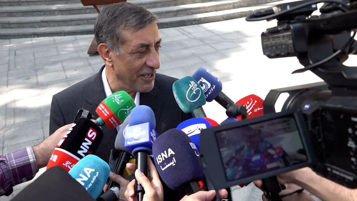 قائم‌پناه: تغییر وزیر کار جز ضرر به معیشت مردم هیچ کمکی نمی‌کند