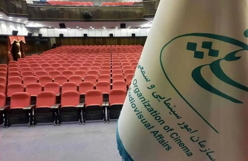 اعتراض کارگردان «بنز ایرانی» به توقیف مستندش؛ در سازمان سینمایی چه خبر است؟