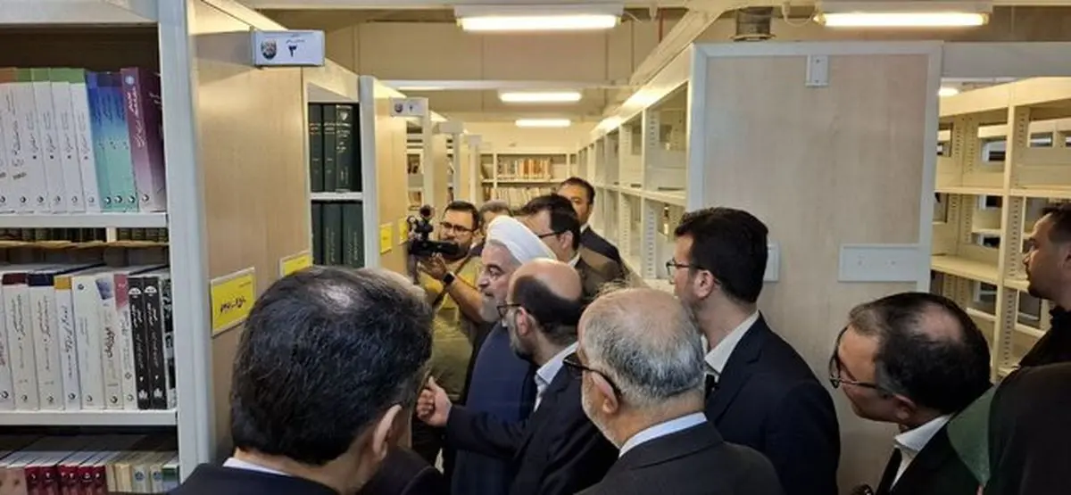 حسن روحانی کتابخانه‌ 25 هزار نسخه‌ای‌اش را اهدا کرد +‌ویدئو