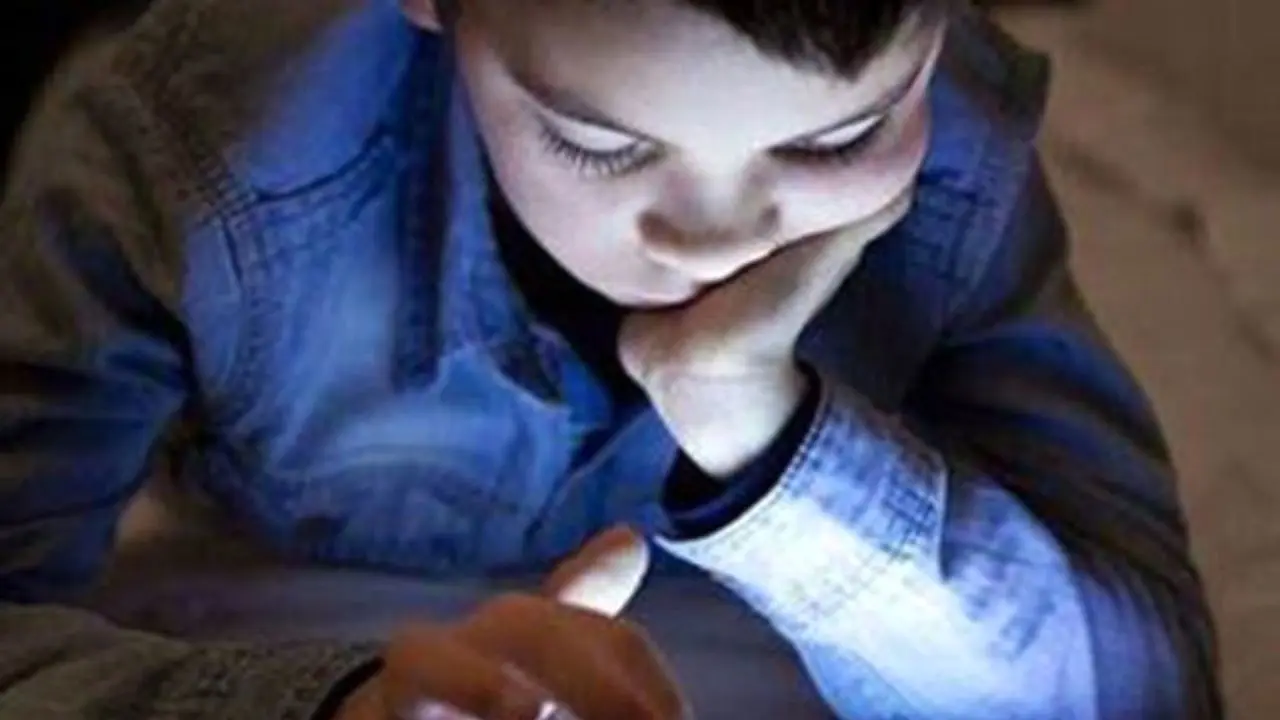 «فرزندپروری دیجیتال»؛ نکاتی که والدین باید در استفاده کودکان از اینترنت رعایت کنند