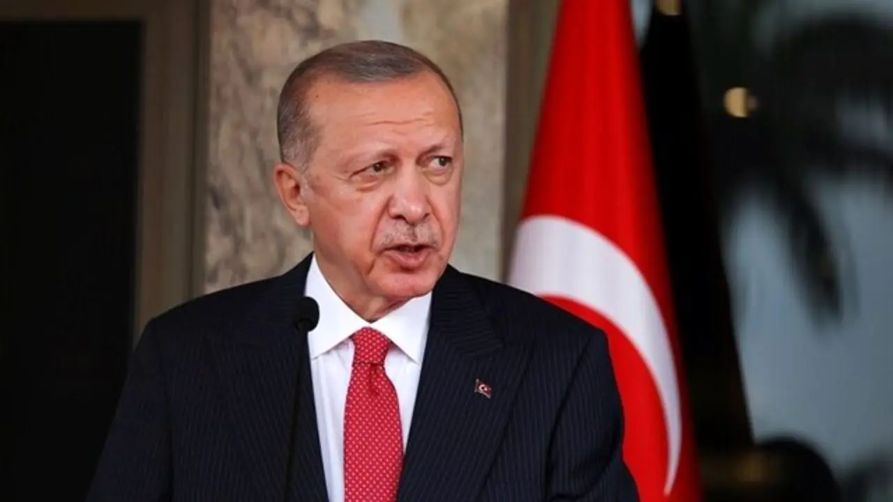 طرح ترور اردوغان خنثی شد / رسانه های ترکیه: بمب در محل سخنرانی رئیس جمهور پیدا شد