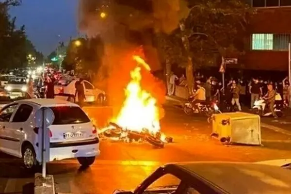 هشدار یک جامعه‌شناس: تا زمانی که دولت‌ها قائل به ریشه‌یابی اعتراضات نباشد این سیر باطل ادامه خواهد داشت