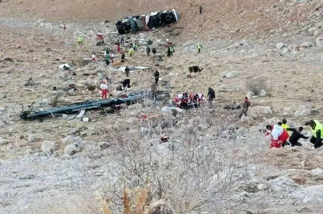 اتوبوس،راننده،سميرم،ياسوج،واژگون