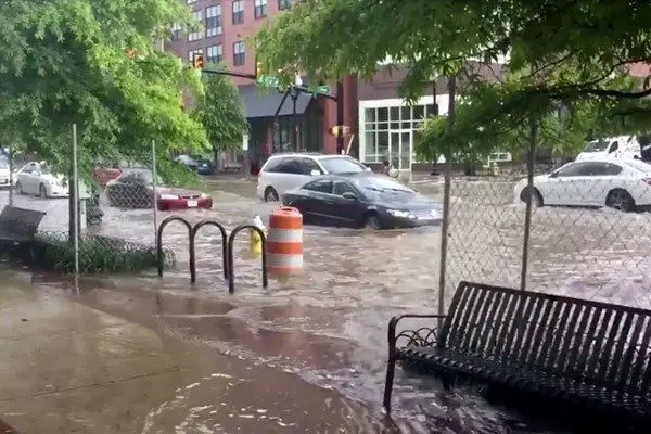 ببینید | نیویورک غرق در سیلاب!