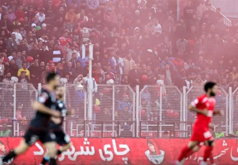 برد نفسگیر پرسپولیس مقابل نساجی