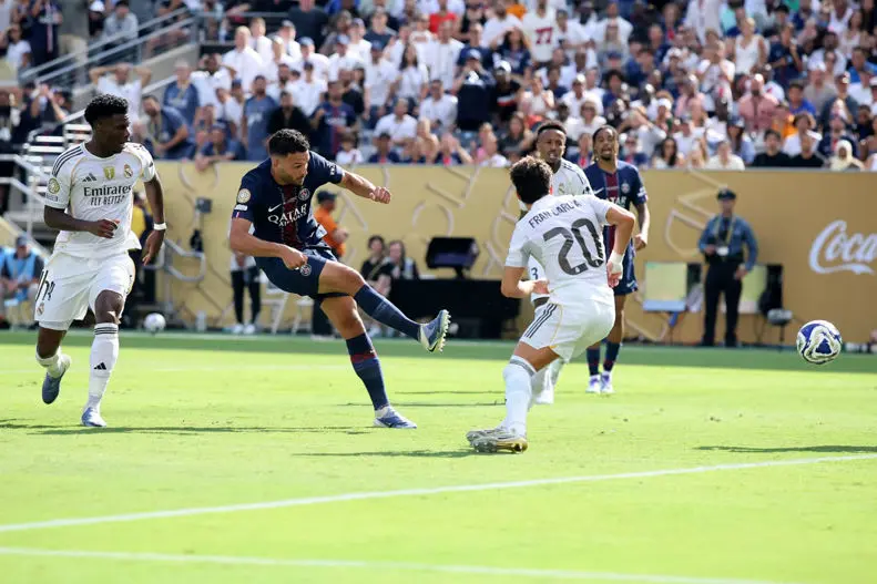 درباره شکست سنگین رئال مقابل پاریسی ها/ آلونسو می تواند تیم تکه‌تکه را سر هم کند؟