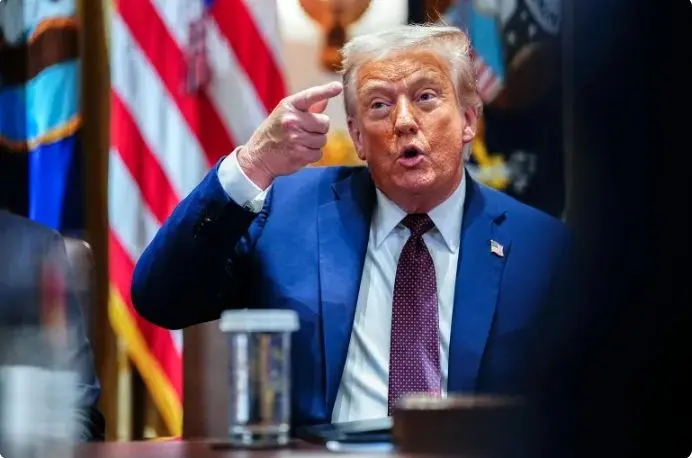 ارشد،نظامي،وزير،مخصوص،پايگاه،مقام