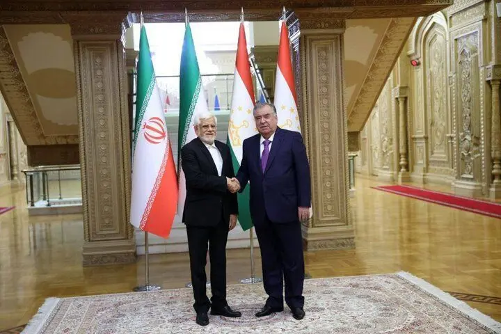 عارف: هیچ مانعی بر سر راه توسعه بیش از پیش روابط تهران-دوشنبه وجود ندارد