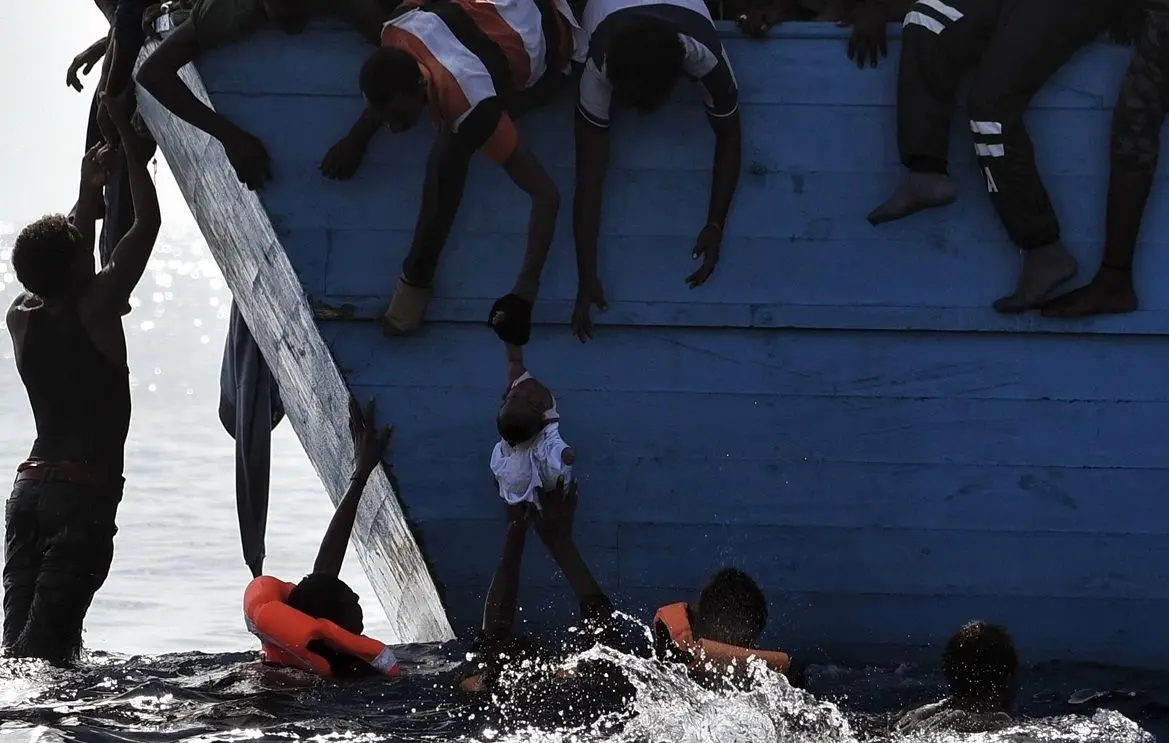 نفر،كشتي،گزارش،جزاير،قناري،سنگال،لو،اسپانيا