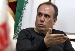 ضیا عربشاهی بعد از انتقال به زندان: یک نفر نباید بپرسد من چرا به این وضع افتادم؟/ از فدراسیون فوتبال و باشگاه پرسپولیس کسی پیگیر کار من نیست