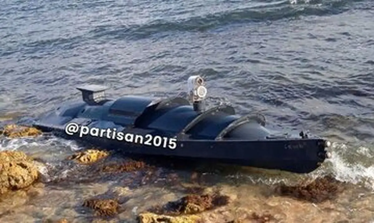 تصاویری از خسارت سنگین قایق انتحاری اوکراین به ناو جنگی ارتش روسیه + عکس