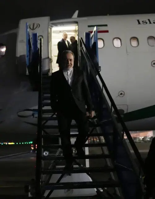 عراقچی وارد هلند شد