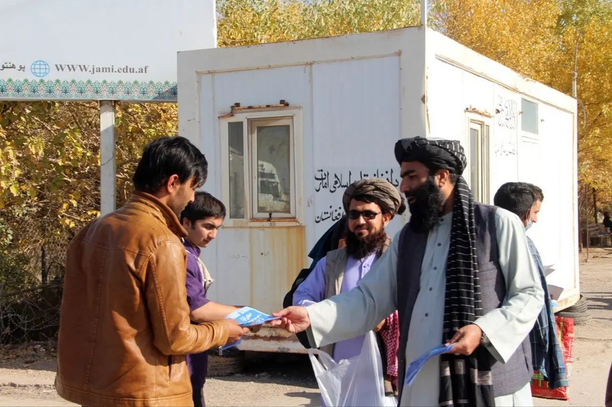طالبان افغان‌های بازگردانده شده را غافلگیر کرد؛ به وطن خوش‌آمدید! +عکس
