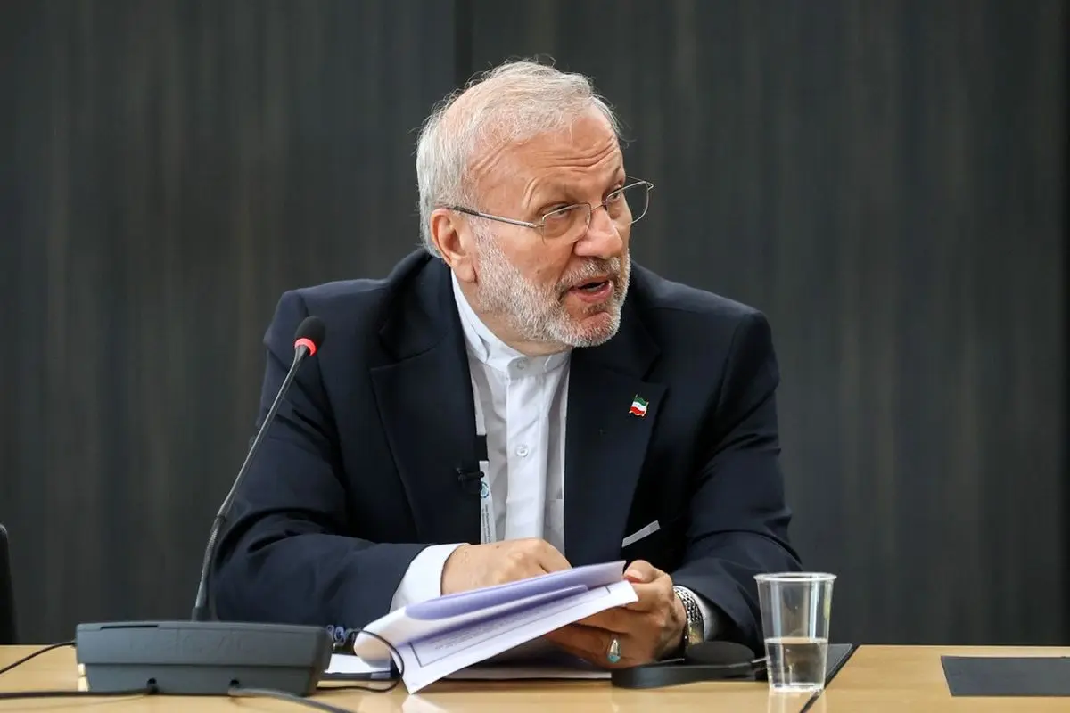 متکی: اعلام صریح عدم مذاکره با آمریکا، توقف مذاکره هسته‌ای با سه کشور اروپایی و قطع هرگونه همکاری آژانس باید در دستورکار مسئولان قرار بگیرد / غرب به حضور ما در NPT و ارتباط آژانس نیازمند است