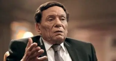 هنرپیشه مشهور مصری به خاطر افزایش مالیات از وزیر دارایی کشورش شکایت کرد