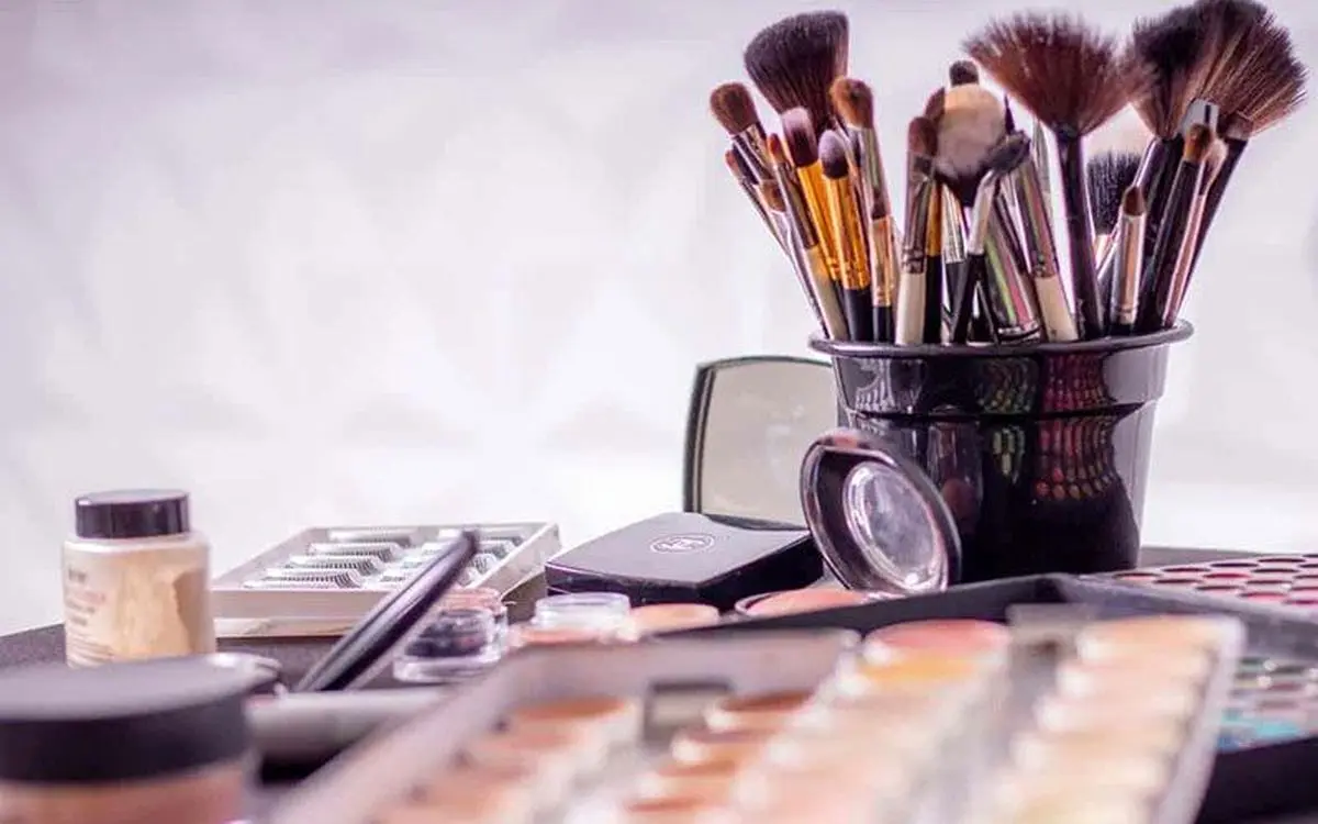 برای ورود به کدام رشته های آرایشگری به ابزار بیشتری نیاز است؟