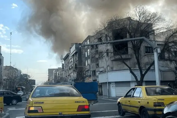 گزارش روزنامه اعتماد از وضعیت شهر تهران ساعاتی پس از حمله اسرائیل و آمریکا / تهران خلوت و تخلیه شد