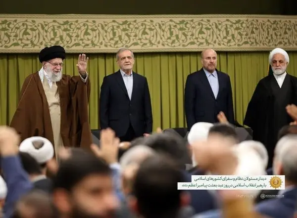 اعتماد گزارش داد: تفاوت شورای دفاع با شورای عالی دفاع در دوران جنگ ۸ ساله؛ چه کسی رئیس شورای دفاع می‌شود؟