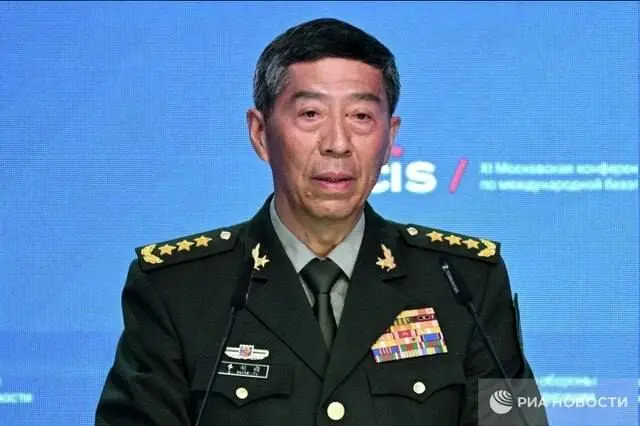 وزیر دفاع چین به دلیل فساد مالی برکنار شد