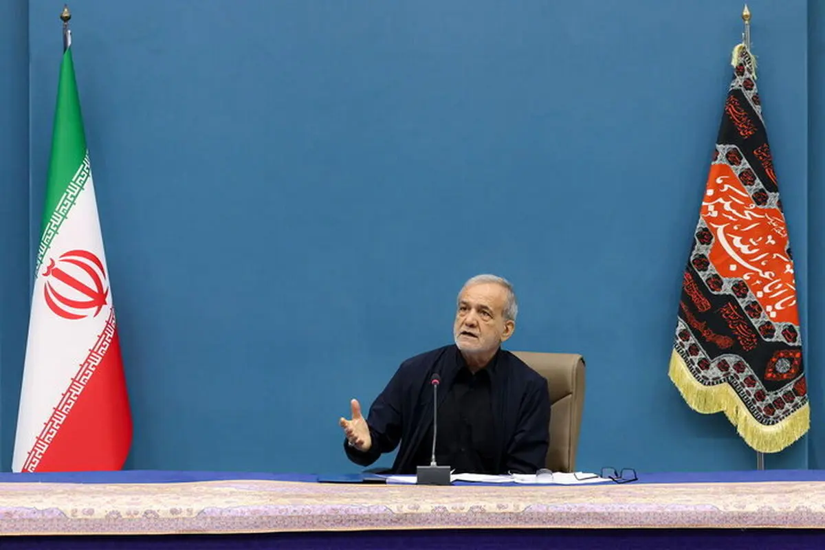 پزشکیان: مملکت با شعار درست نمیشود/با زور هم نمیشود تغییر رفتار ایجاد کرد
