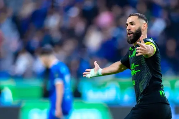 درگیری بنزما با راست افراطی فرانسه: تو سیاهی لشگری!