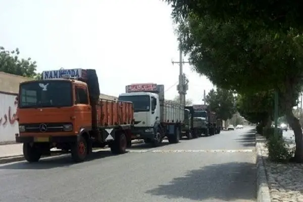 ویدئو| صحنه زیر گرفتن مامور پلیس راهور توسط راننده یک کامیون