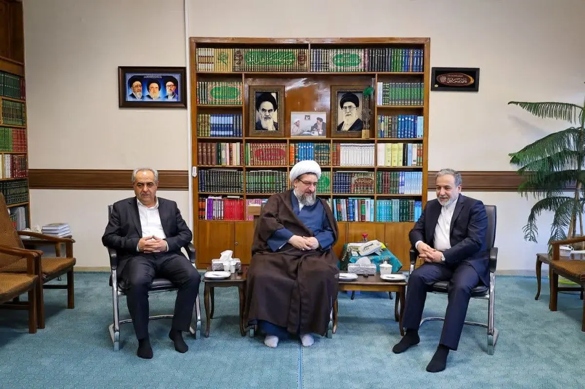 عراقچی: دشمن با حرکت همراستای میدان نظامی و دیپلماسی متوقف شد