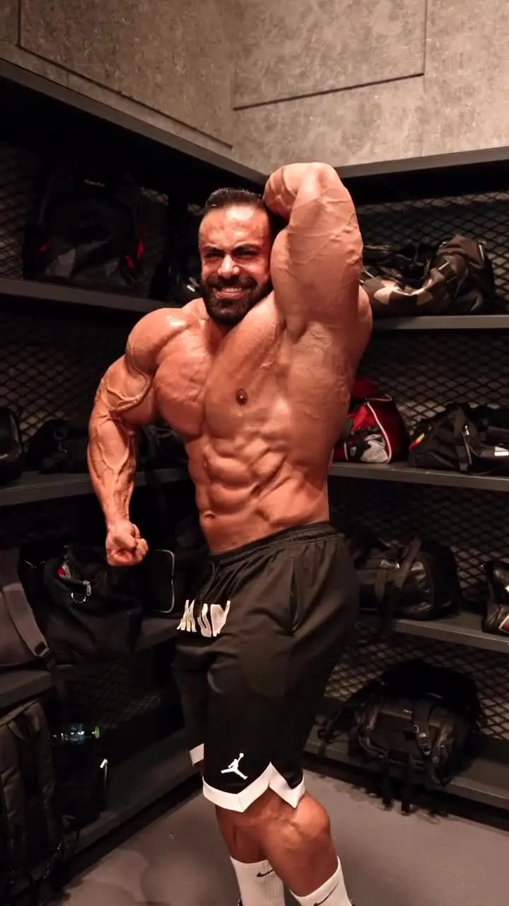 ببینید| رونمایی از بدن آماده بهروز تابانی برای مستر المپیا