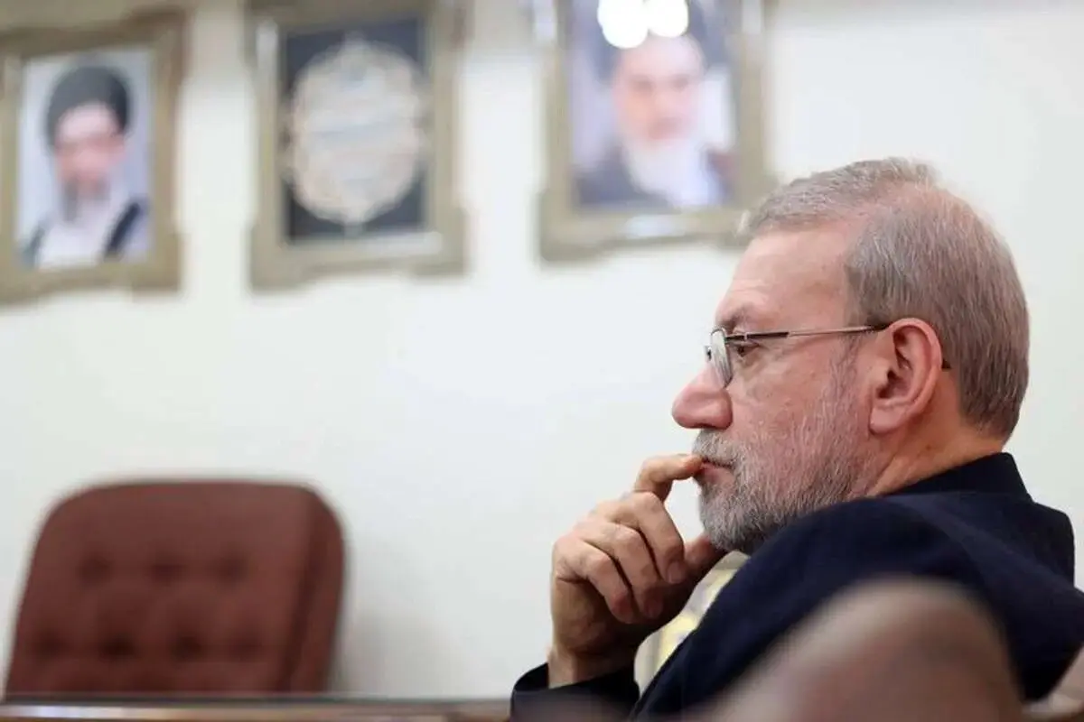 بهشتی‌پور: یکی از محورهای مهم سفر آقای لاریجانی به عربستان، مسئله لبنان و لزوم تغییر مسیر عربستان در مسئله خلع سلاح حزب‌الله خواهد بود؛ احتمالا مناقشات میدان گازی «آرش» نیز در دستور کار رایزنی‌های این سفر باشد