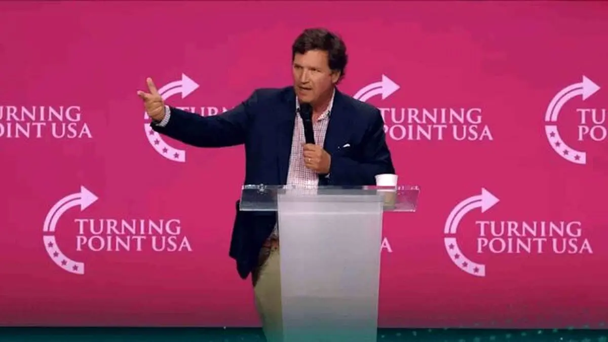 تاکر کارلسون از احتمال دست داشتن اسرائیل در ترور «چارلی کرک» حرف زد