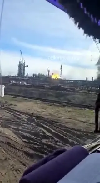 ببینید| حمله پهپادی اوکراین به کارخانه آمونیاک روسیه