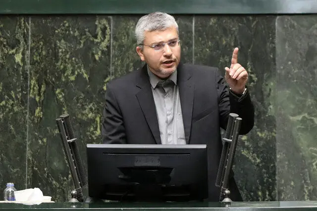 رضایی: ‌مردم آمریکا باید بفهمند که ترامپ رییس‌جمهور نیست، یک شومن رسانه‌ای است