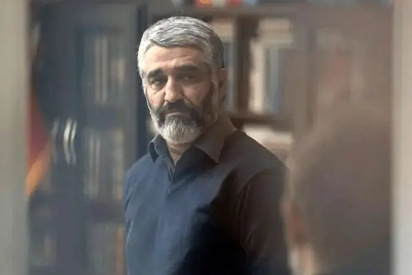 جزئیات تازه از پرونده پژمان جمشیدی از زبان وکیل ملیکا پارسا دوست؛ پای نفر سوم در میان است، این دختر حتی ساکن تهران هم نبود!