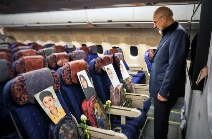 همراهان قالیباف در سفر به پاکستان؛ تصاویری از شهدای میناب + عکس