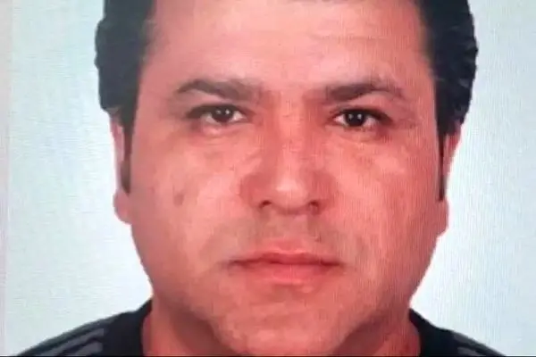 این قاتل فراری را می‌شناسید؟