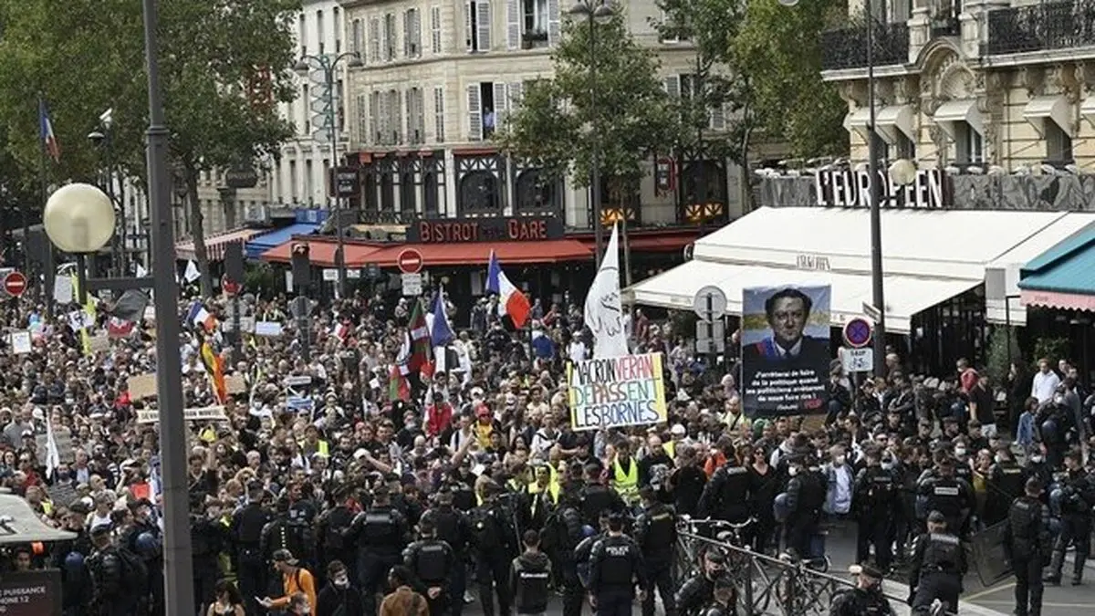 معترضان خواستار تحریم دور انتخابات فرانسه شدند