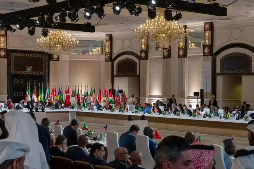 تاجیک: اجلاس قطر بیشتر نمایشی از ترس و نگرانی بود؛ سیاست منطقه‌ای ایران باید تغییر کند و دیگر نباید خود را سپر کشورهای عربی قرار دهد