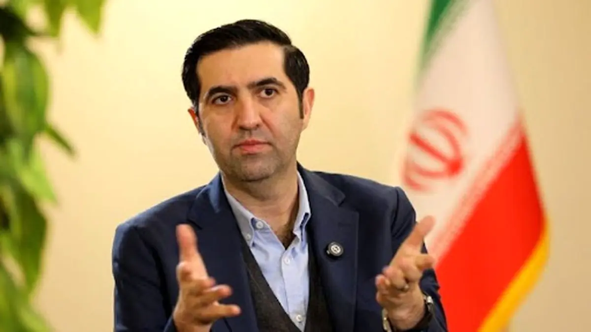 آجرلو: آقای پزشکیان باید در مجمع عمومی نماد حقانیت ایران باشد و تروریسم اسرائیل را به تصویر بکشد