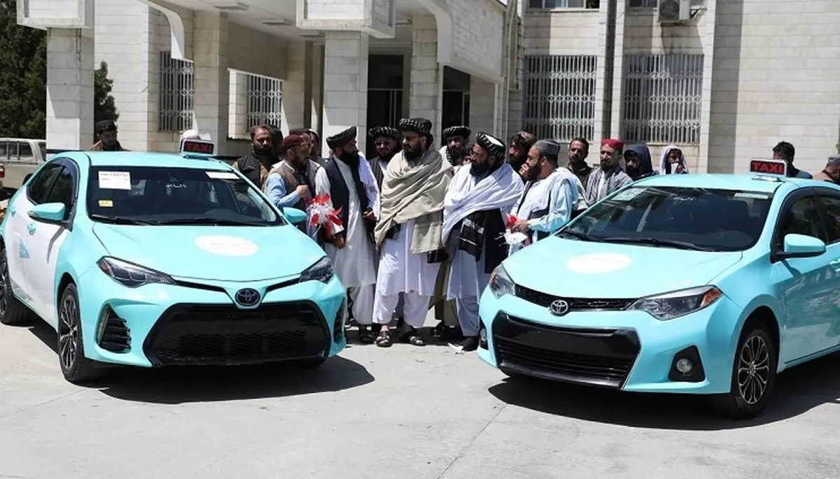 ببینید| دستور جنجالی طالبان به رانندگان تاکسی + تصاویر
