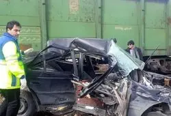 حادثه برخورد قطار با خودرو در شازند؛ مصدوم ۲۴ ساله به بیمارستان اراک منتقل شد