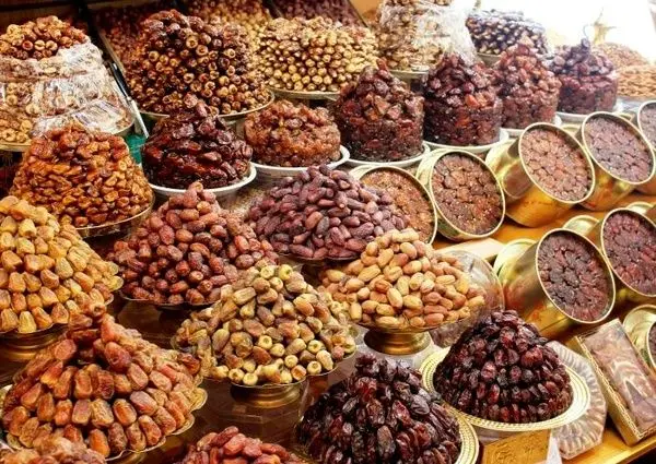 عرضه 100 تن خرما در ماه رمضان