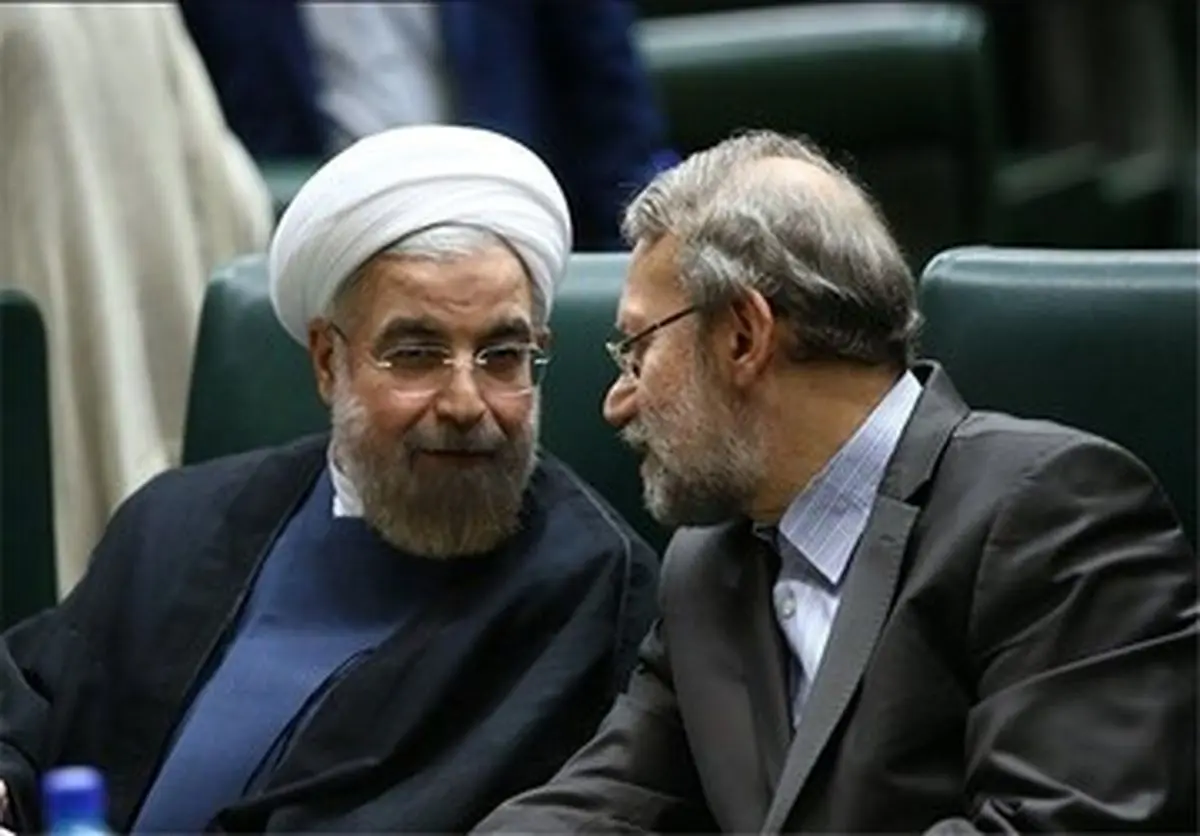 تصویری از علی لاریجانی و حسن روحانی در کنار هم در جلسه با رهبر انقلاب + عکس